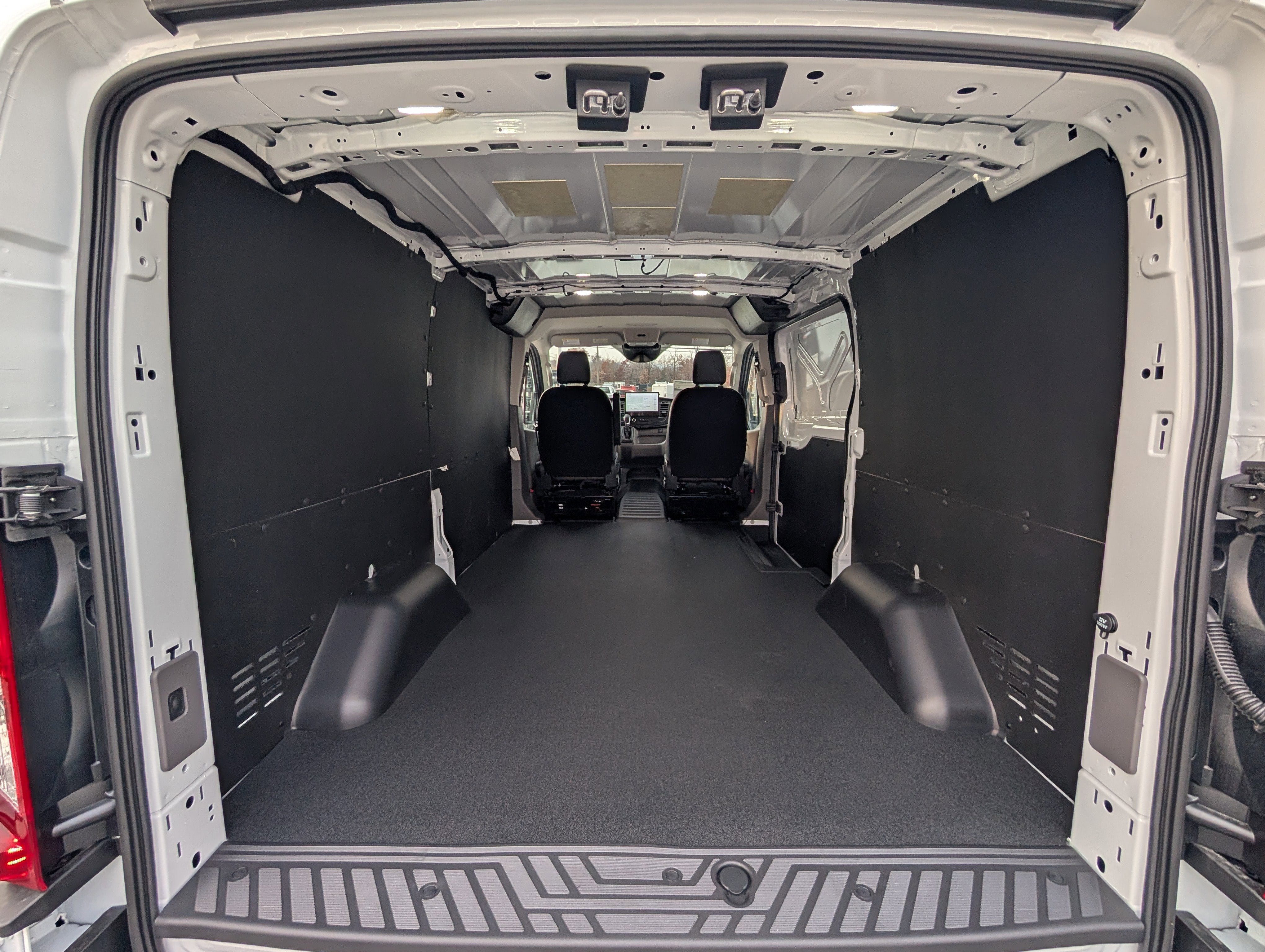 2026 Ford Transit Cargo Van Base