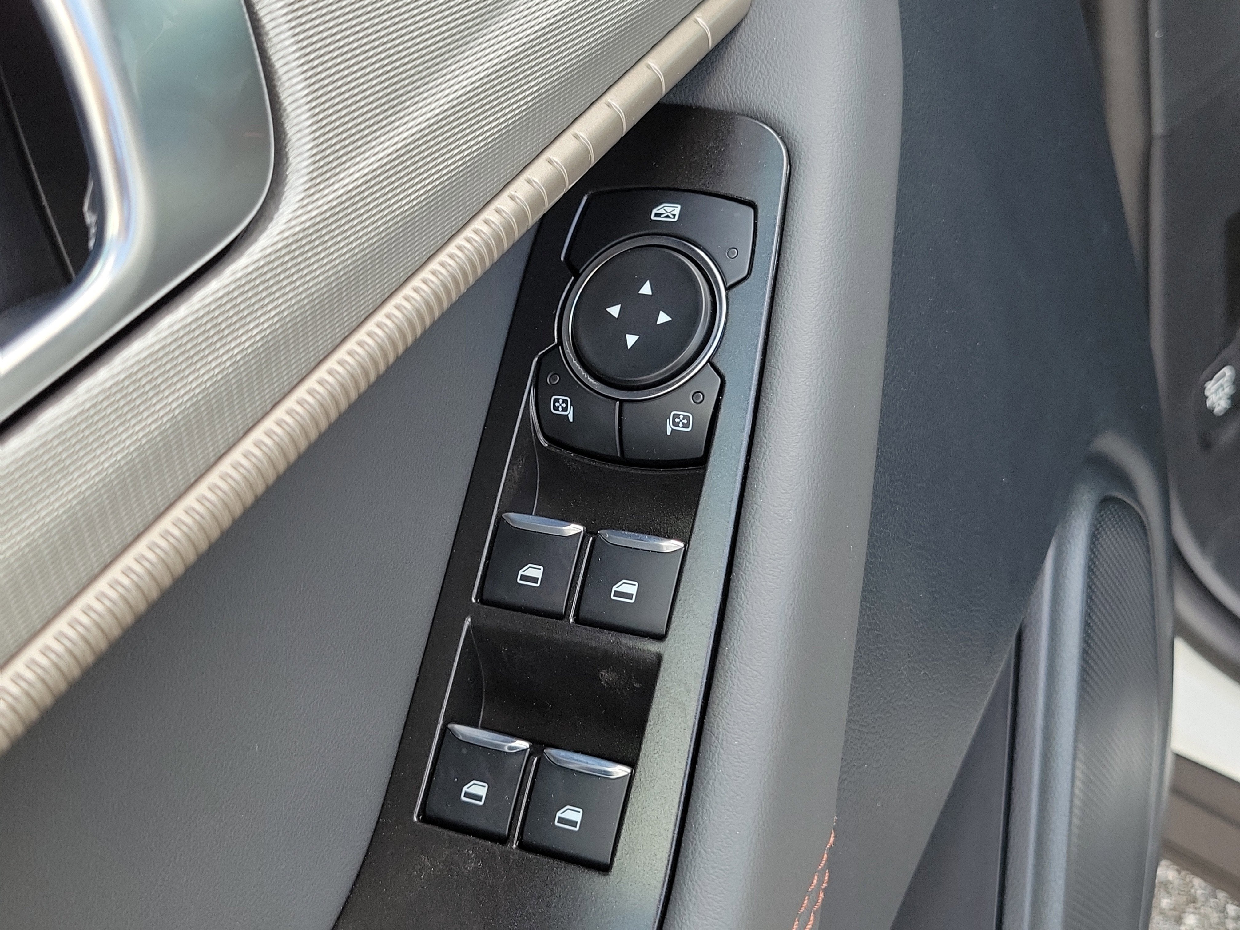 2026 Ford Explorer Active 100A