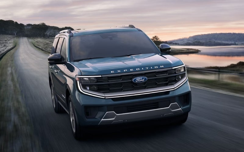 2026fordexpedition-exterior-02